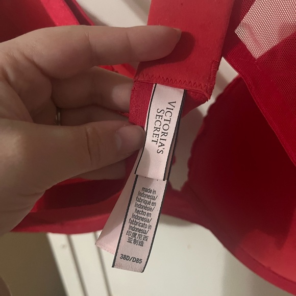 Nwot Victoria secret bra - Picture 5 of 6